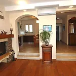 Papalina 2 Rab Town