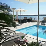 Papalina 2