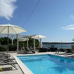 Apartment Papalina 2 *