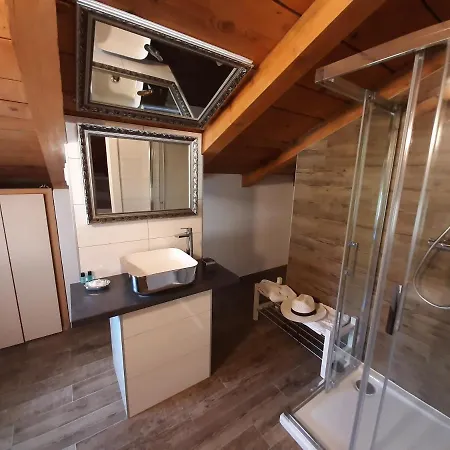 アパート Papalina 2