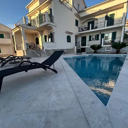 Papalina 2 アパート