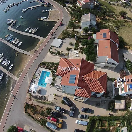 アパート Papalina 2 *