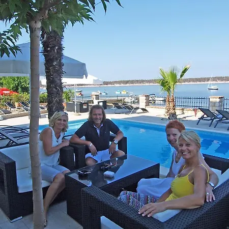 アパート Papalina 2 ラブ