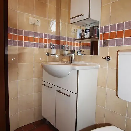 アパート Papalina 2