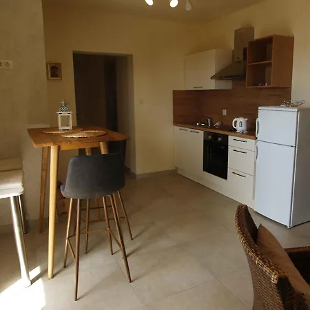 アパート Papalina 2