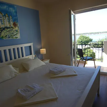 Papalina 2 *