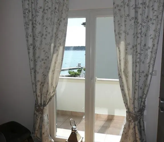 Papalina 2