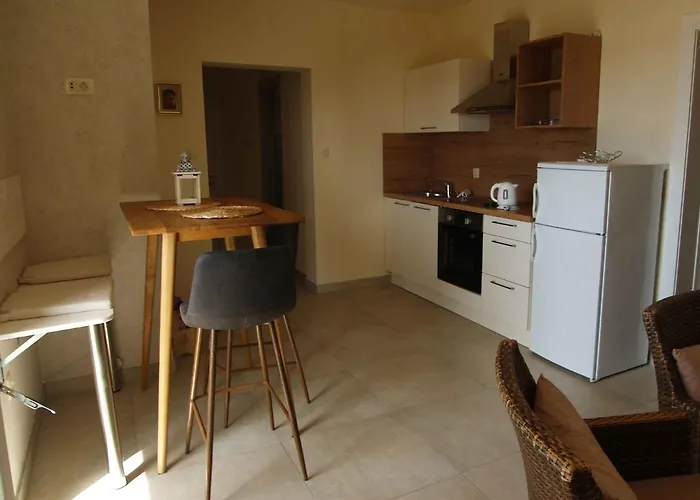 شقة Papalina 2